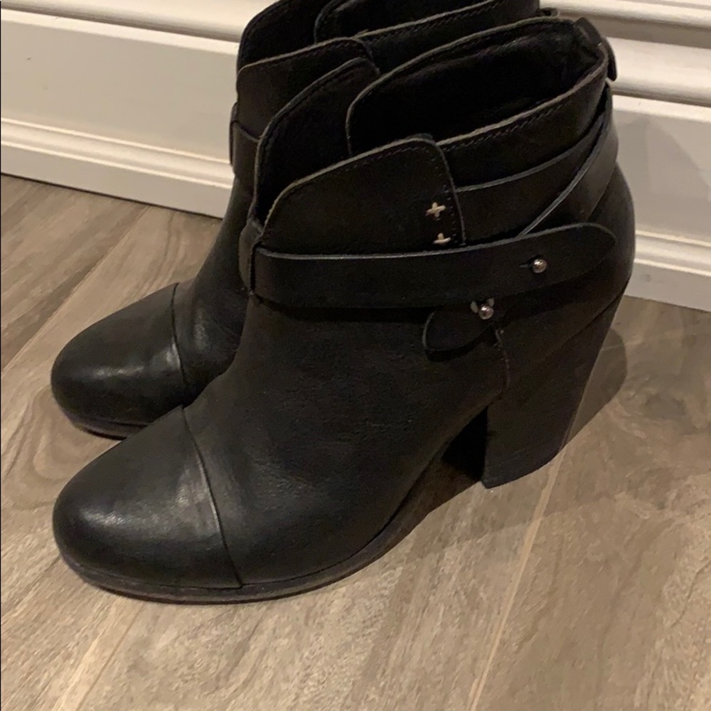 RAG AND BONE BLACK LEATHER BOOTIES